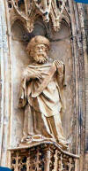 statue de saint Jacques dans l' glise Saint-Pierre  Bordeaux 