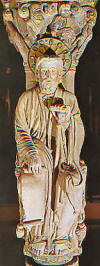 Statue de saint Jacques au Portail de la Gloire à Compostelle